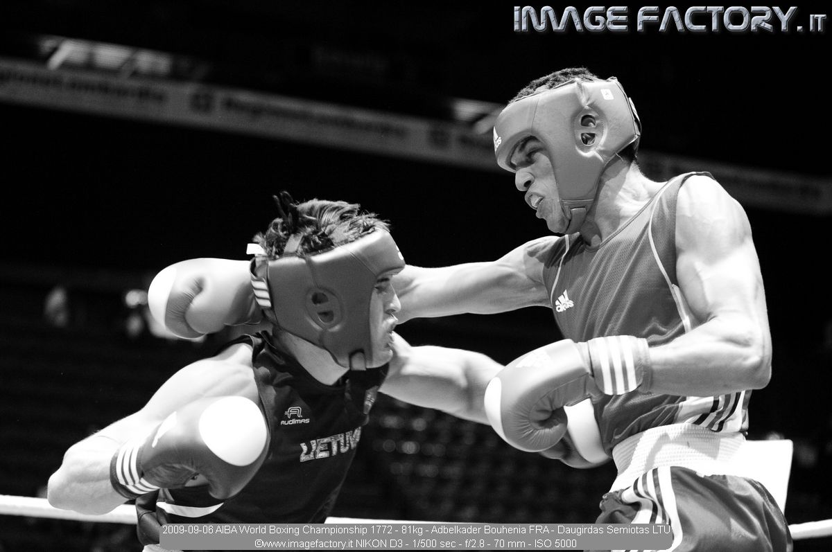 2009-09-06 AIBA World Boxing Championship 1772 - 81kg - Adbelkader Bouhenia FRA - Daugirdas Semiotas LTU